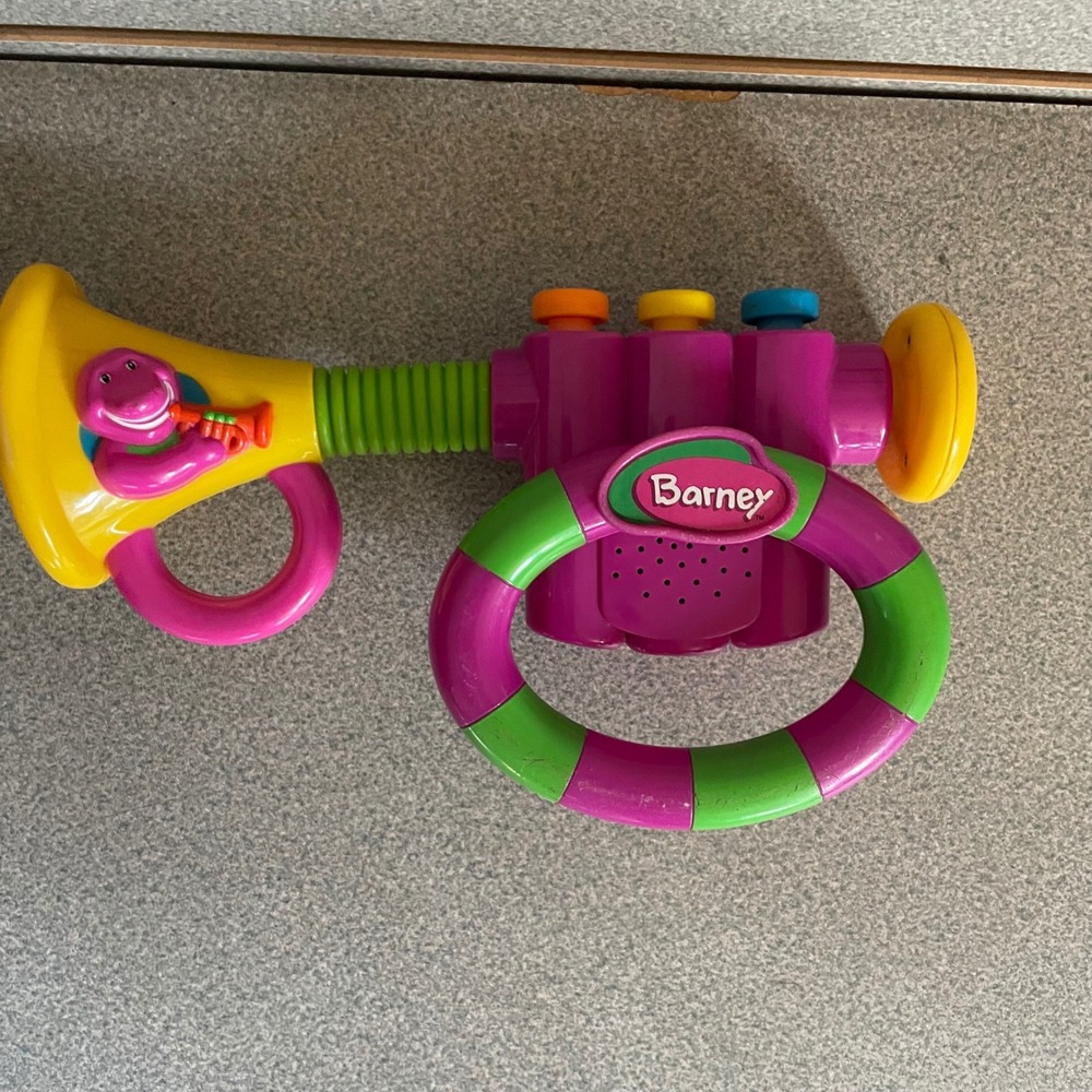 VTG 1997 Barney The Dinosaur Toy Trumpet Musical Instrument Fun Kids Play Learn